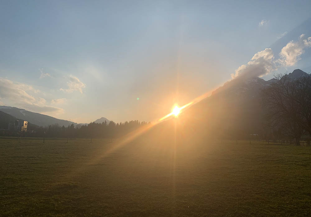 Sonne hinter Berge